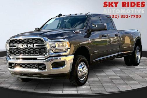 2019 RAM 3500 Tradesman Crew Cab 4x4 8' Box