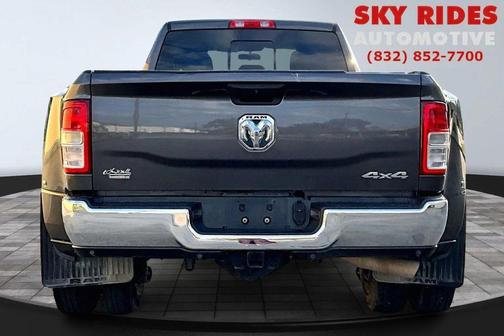 2019 RAM 3500 Tradesman Crew Cab 4x4 8' Box