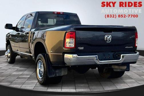 2019 RAM 3500 Tradesman Crew Cab 4x4 8' Box