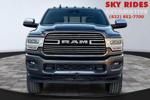 2019 RAM 2500 Laramie Crew Cab 4x4 6'4' Box