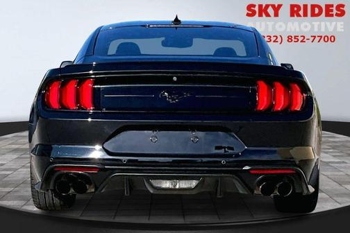 2021 Ford Mustang EcoBoost