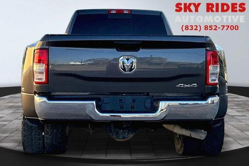 2021 RAM 3500 Tradesman Crew Cab 4x4 8' Box