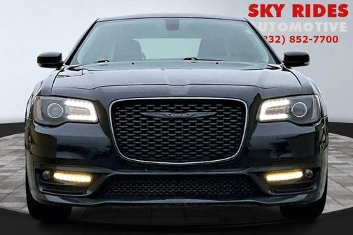 2021 Chrysler 300 Touring