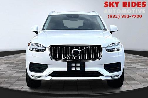 2021 Volvo XC90 T6 Momentum