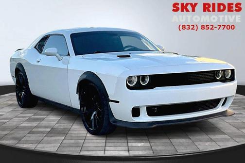 2015 Dodge Challenger SXT