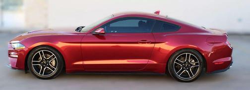 2020 Ford Mustang EcoBoost