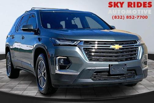 2022 Chevrolet Traverse LT Cloth