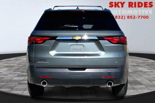 2022 Chevrolet Traverse LT Cloth