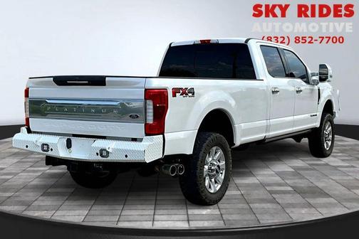 White Platinum Metallic Tri-Coat 2018 Ford F-350 Platinum