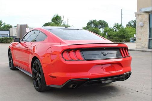 2019 Ford Mustang EcoBoost
