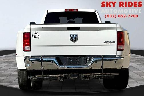 2017 RAM 3500 Tradesman Crew Cab 4x4 8' Box