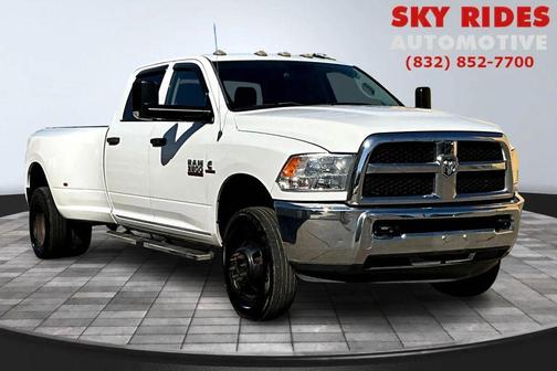 2017 RAM 3500 Tradesman Crew Cab 4x4 8' Box