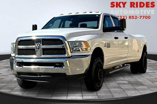2017 RAM 3500 Tradesman Crew Cab 4x4 8' Box