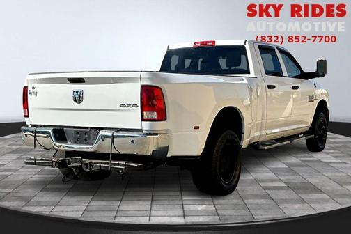 2017 RAM 3500 Tradesman Crew Cab 4x4 8' Box