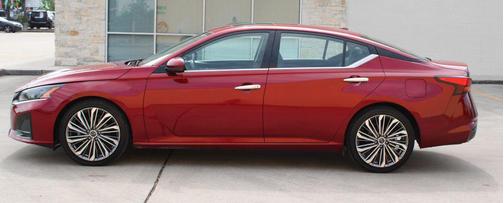 2023 Nissan Altima 2.5 SL