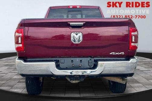 Delmonico Red Pearlcoat 2022 RAM 2500 Laramie Crew Cab 4x4 8' Box