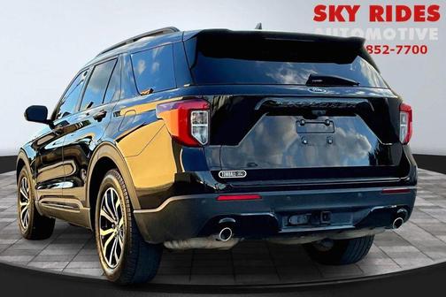 2022 Ford Explorer ST-Line