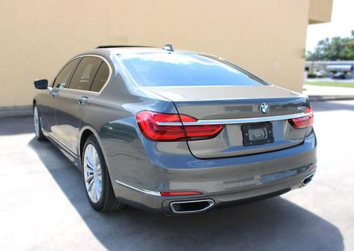 2018 BMW 740 740i Sedan 4D