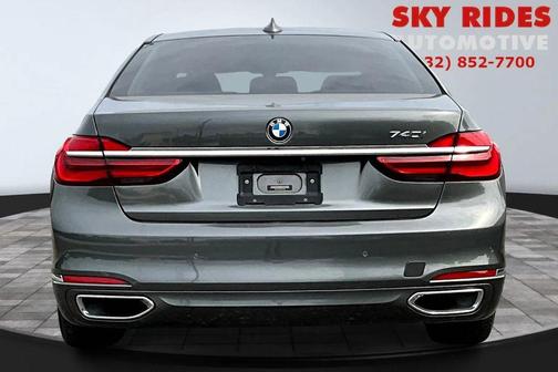 2018 BMW 740 740i Sedan 4D