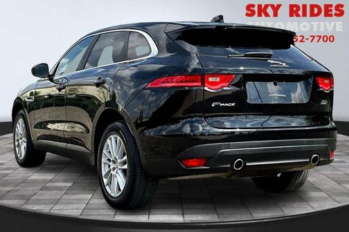 2017 Jaguar F-PACE 35t Prestige