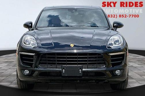 2018 Porsche Macan Macan Sport Edition