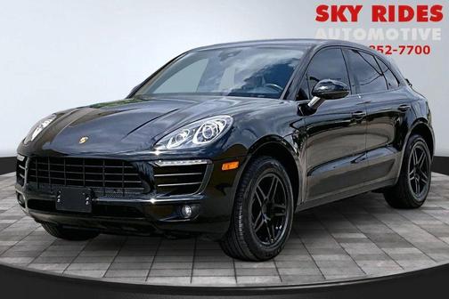 2018 Porsche Macan Macan Sport Edition