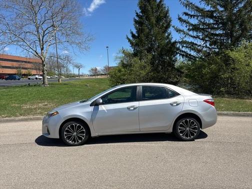 2015 Toyota Corolla S Plus