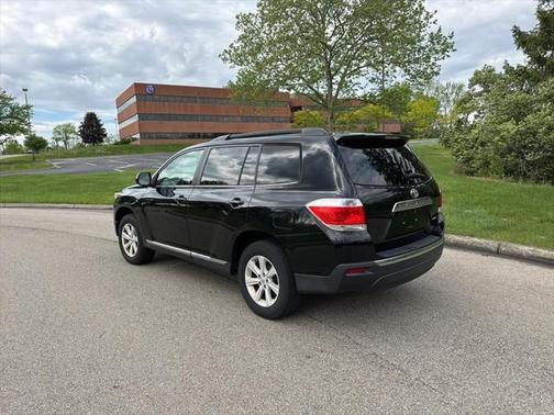 2012 Toyota Highlander SE