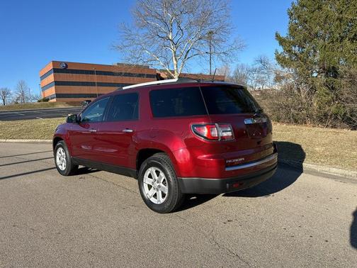 2016 GMC Acadia SLE-2