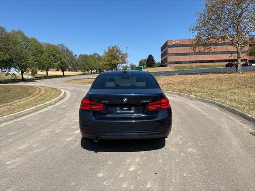 2016 BMW 320 i