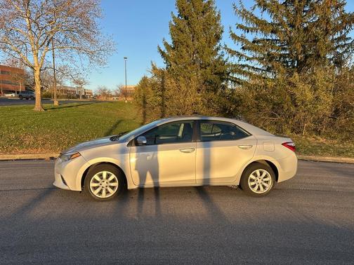 2015 Toyota Corolla LE Plus