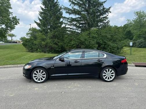 2010 Jaguar XF Premium Luxury