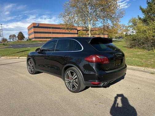 2012 Porsche Cayenne Turbo