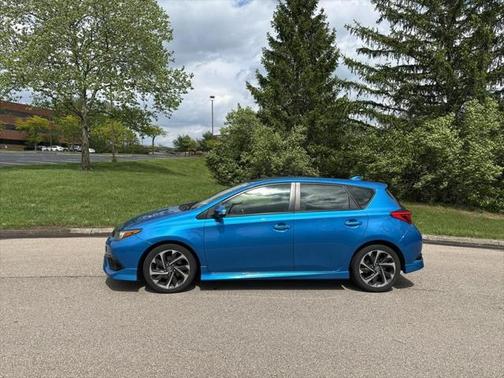 2017 Toyota Corolla iM Base