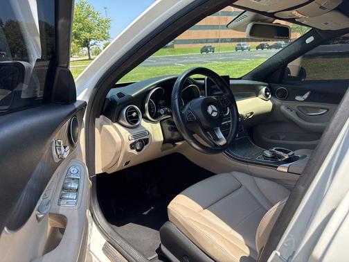 Polar White 2016 Mercedes-Benz C-Class Luxury