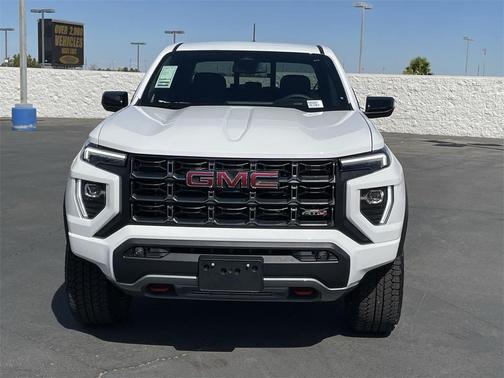 2025 GMC Canyon AT4