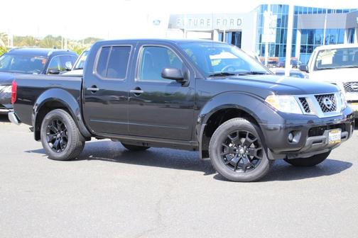 Photo 2 of 20 of 2019 Nissan Frontier SV