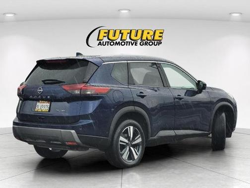 Deep Ocean Blue 2024 Nissan Rogue SL