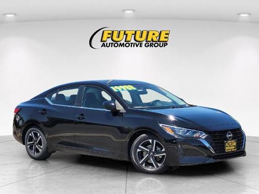 Black 2024 Nissan Sentra SV