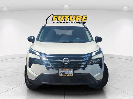 Glacier White 2026 Nissan Rogue S