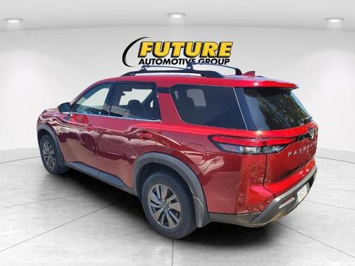 Scarlet Ember 2023 Nissan Pathfinder SV