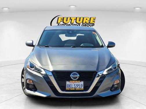 Gun Metallic 2019 Nissan Altima 2.5 SV