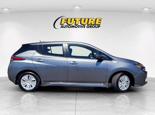 2025 Nissan Leaf S
