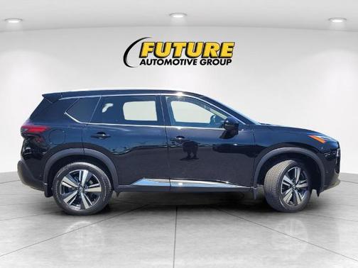 Black 2023 Nissan Rogue Platinum