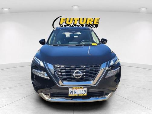 Black 2023 Nissan Rogue Platinum