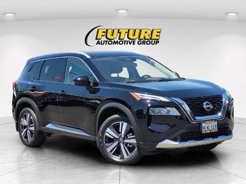 Black 2023 Nissan Rogue Platinum