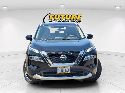 Black 2023 Nissan Rogue Platinum