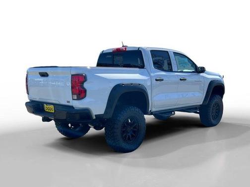 2024 Chevrolet Colorado WT