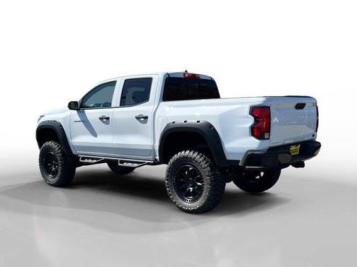 2024 Chevrolet Colorado WT