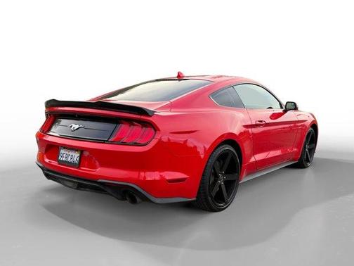 2020 Ford Mustang EcoBoost